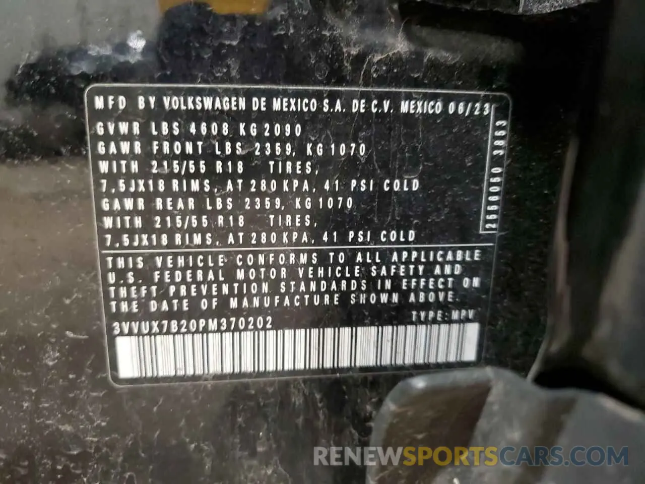 13 Photograph of a damaged car 3VVUX7B20PM370202 VOLKSWAGEN TAOS SE 2023