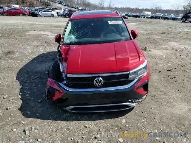 12 Photograph of a damaged car 3VVEX7B20RM000147 VOLKSWAGEN TAOS SE 2024