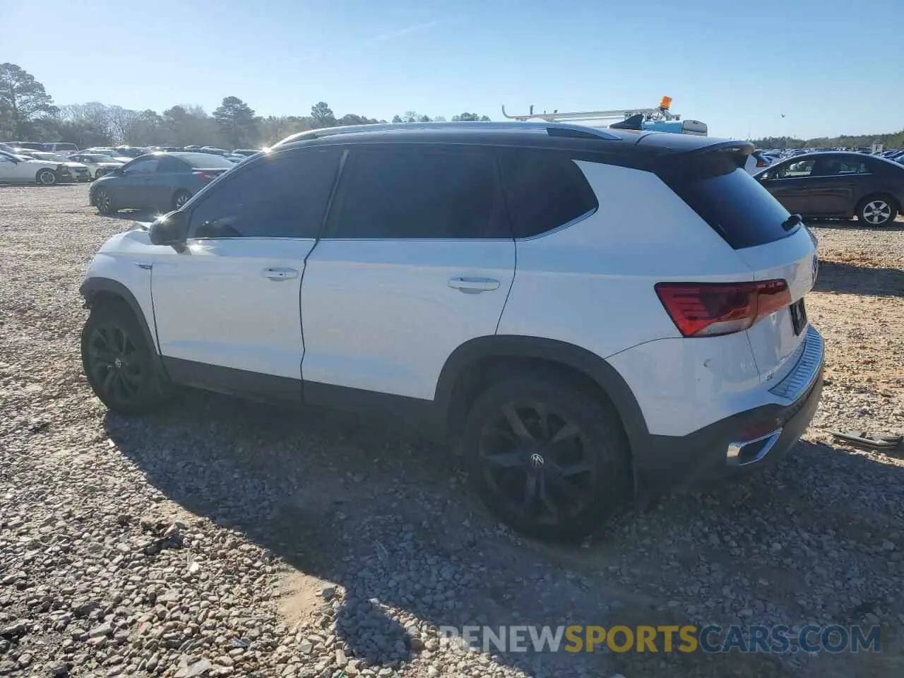 2 Photograph of a damaged car 3VVEX7B21RM015711 VOLKSWAGEN TAOS SE 2024