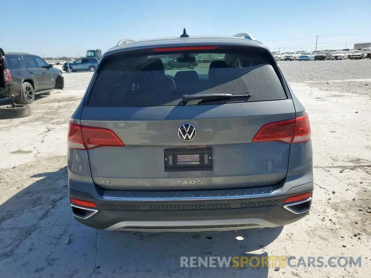 6 Photograph of a damaged car 3VVEX7B21RM105067 VOLKSWAGEN TAOS SE 2024