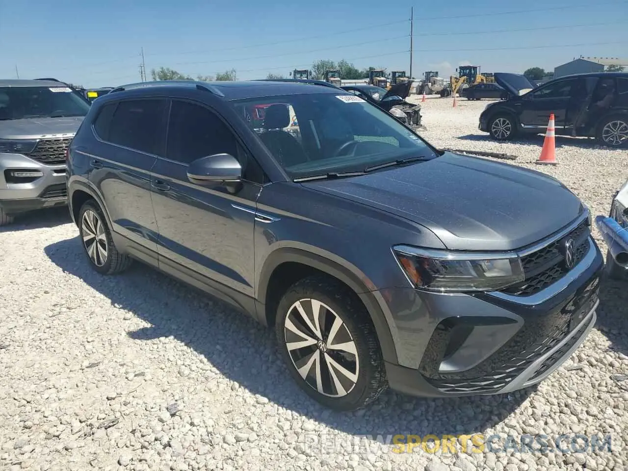 4 Photograph of a damaged car 3VVEX7B23RM043560 VOLKSWAGEN TAOS SE 2024