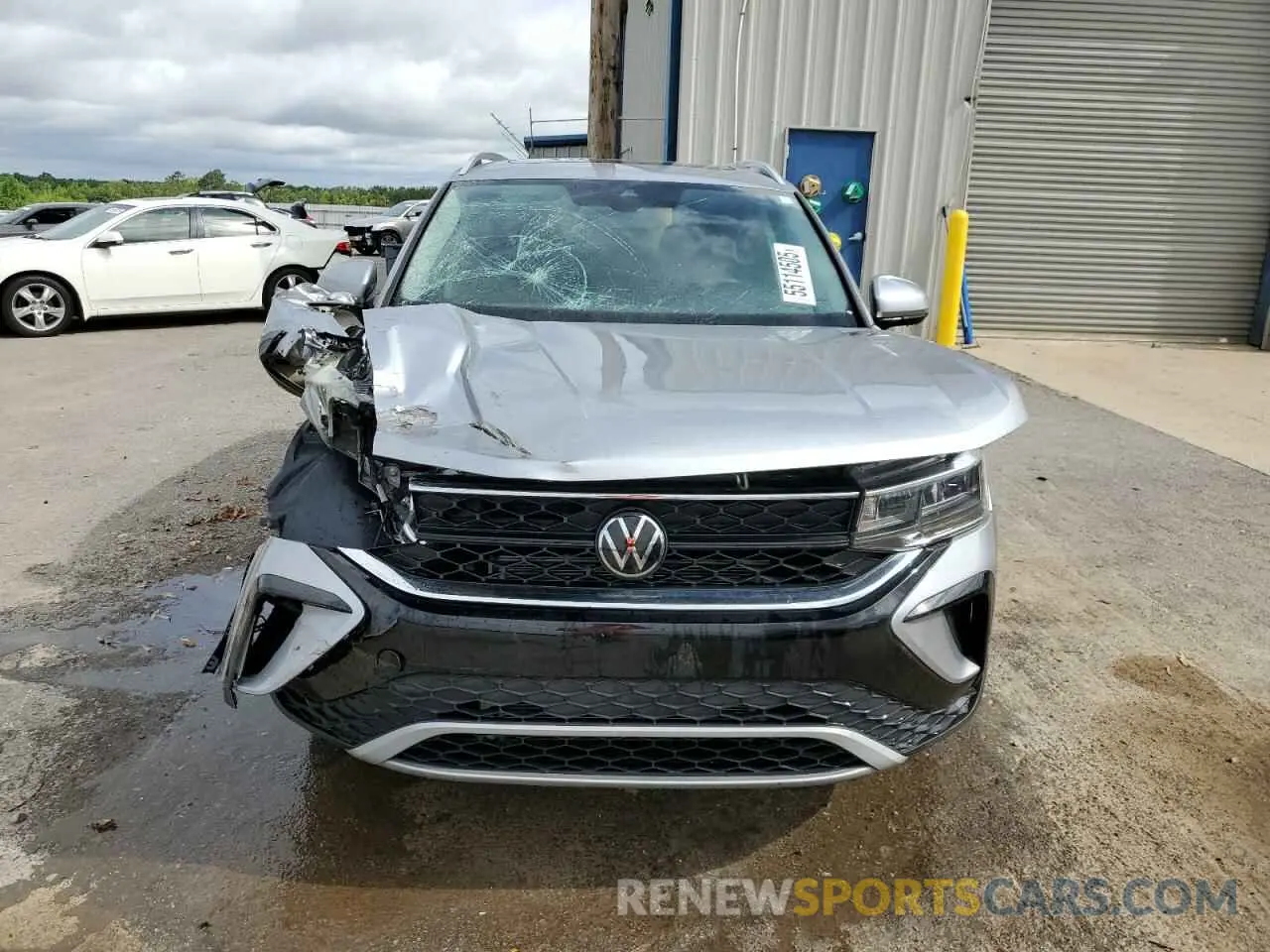 5 Photograph of a damaged car 3VVEX7B25RM010172 VOLKSWAGEN TAOS SE 2024