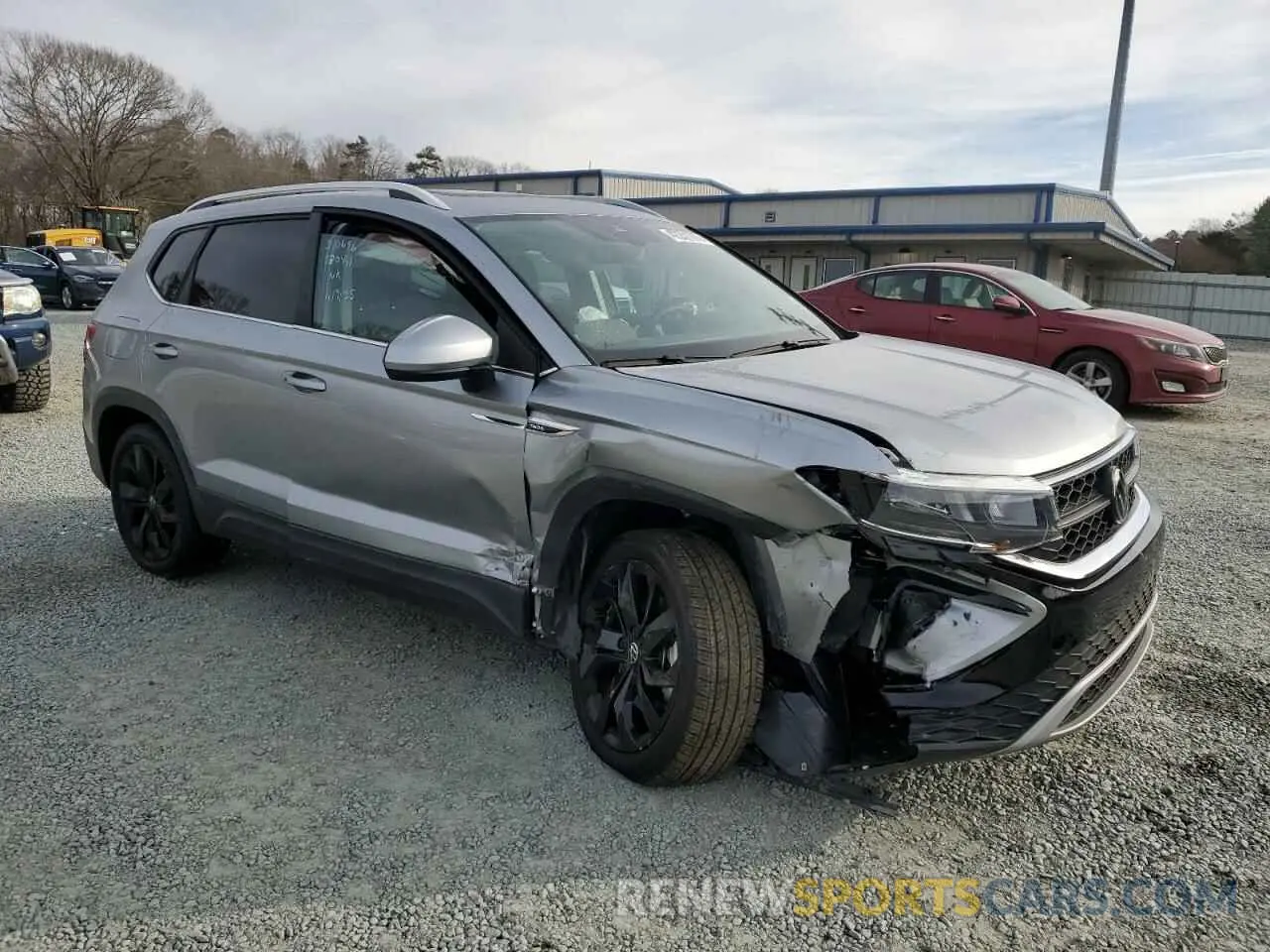4 Photograph of a damaged car 3VVEX7B26RM010696 VOLKSWAGEN TAOS SE 2024