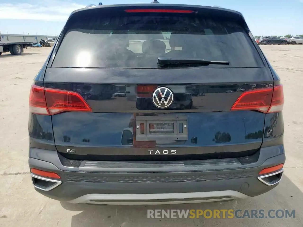 6 Photograph of a damaged car 3VVEX7B27RM026342 VOLKSWAGEN TAOS SE 2024