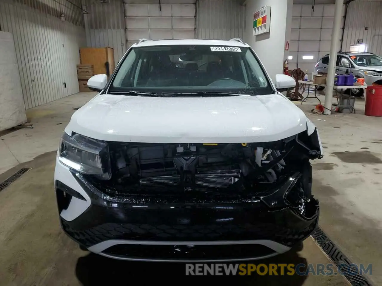 5 Photograph of a damaged car 3VVEX7B29RM131304 VOLKSWAGEN TAOS SE 2024