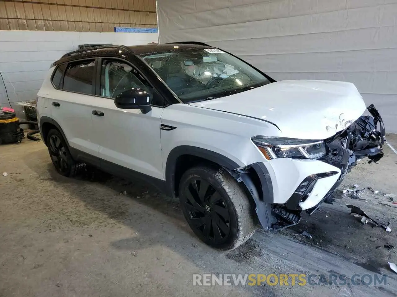 4 Photograph of a damaged car 3VVLX7B29RM121251 VOLKSWAGEN TAOS SE 2024