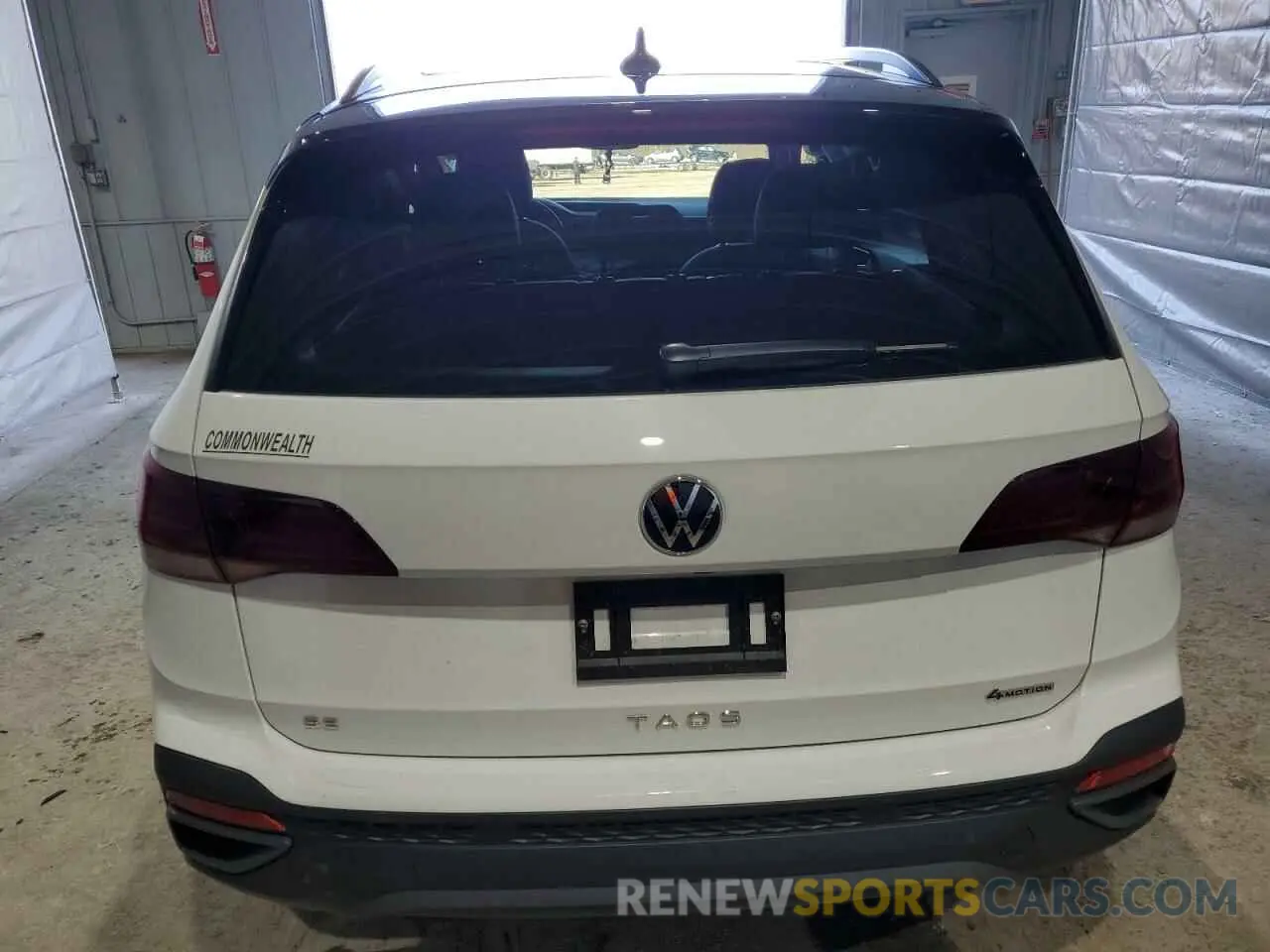 6 Photograph of a damaged car 3VVLX7B29RM121251 VOLKSWAGEN TAOS SE 2024