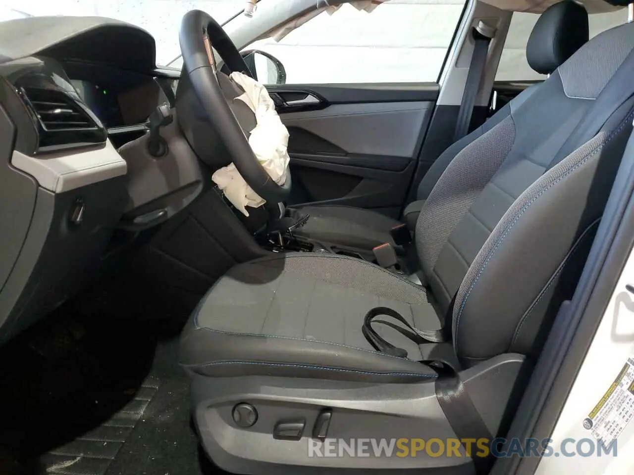 7 Photograph of a damaged car 3VVLX7B29RM121251 VOLKSWAGEN TAOS SE 2024