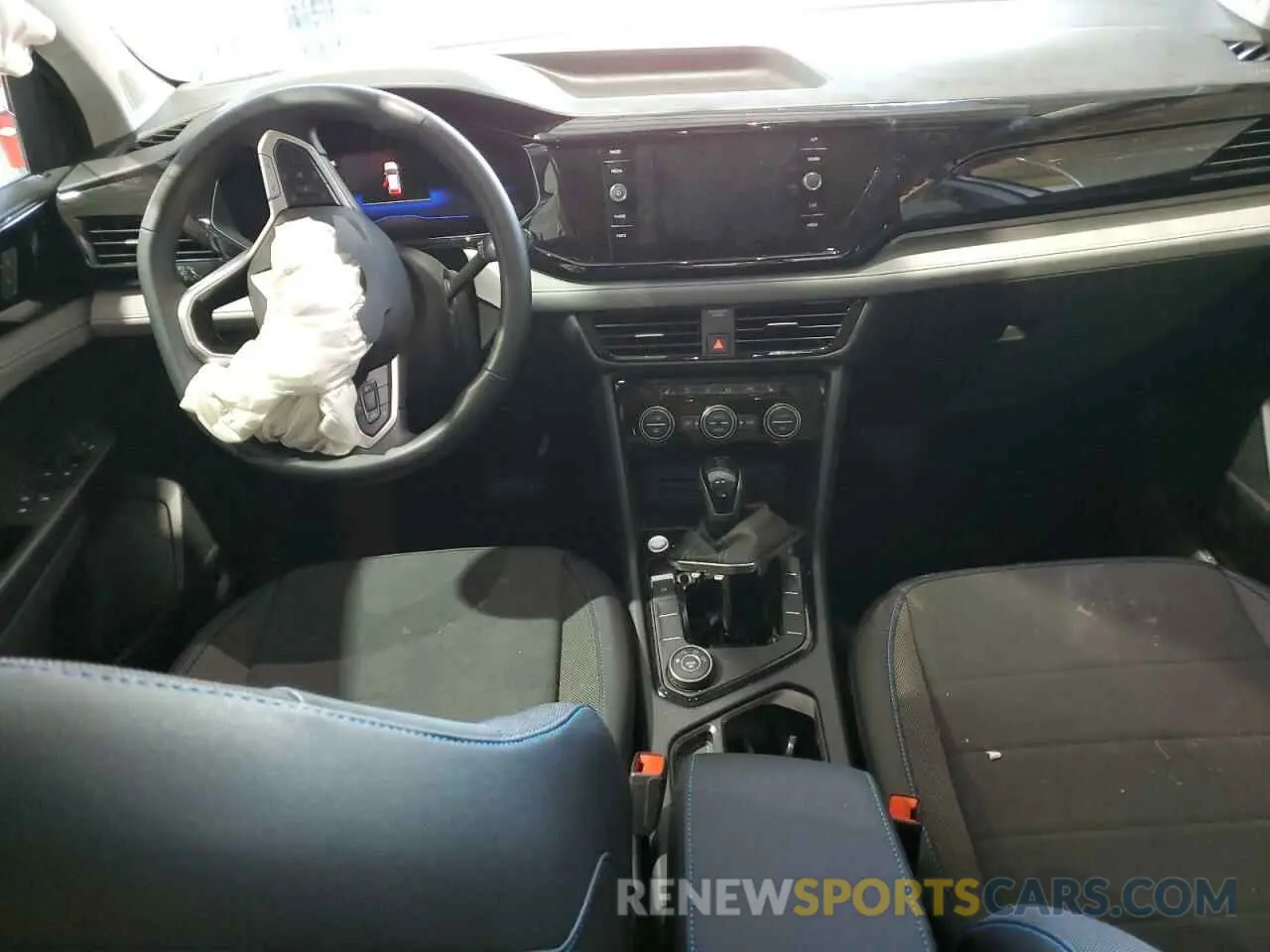 8 Photograph of a damaged car 3VVLX7B29RM121251 VOLKSWAGEN TAOS SE 2024
