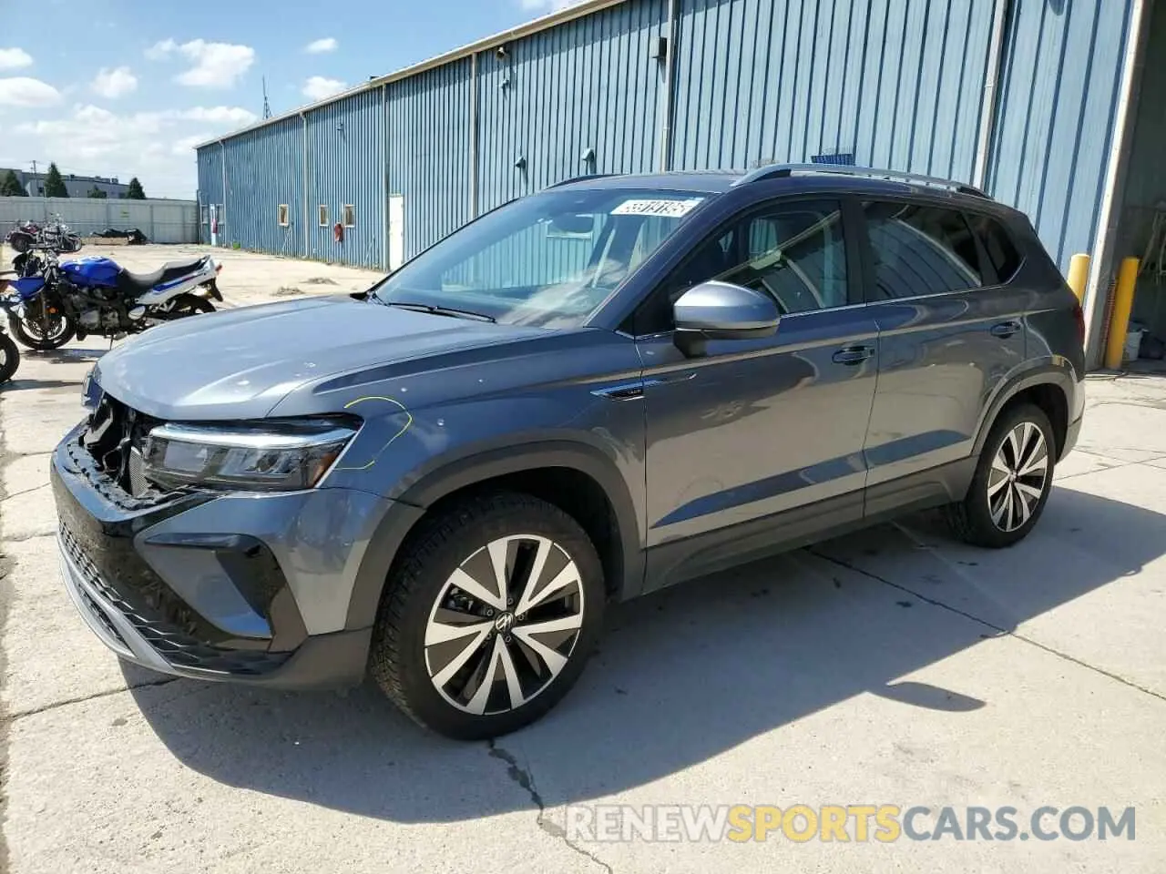 1 Photograph of a damaged car 3VVSX7B20RM012706 VOLKSWAGEN TAOS SE 2024