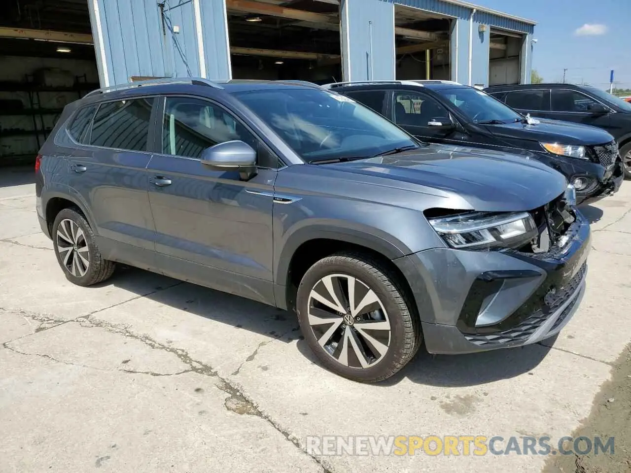 4 Photograph of a damaged car 3VVSX7B20RM012706 VOLKSWAGEN TAOS SE 2024