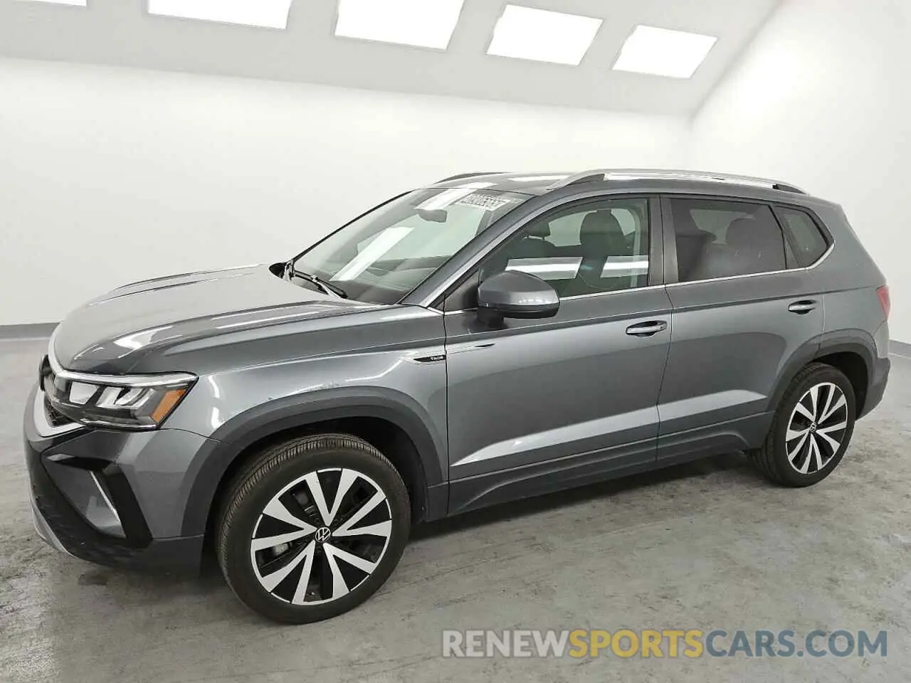1 Photograph of a damaged car 3VVSX7B20RM047228 VOLKSWAGEN TAOS SE 2024