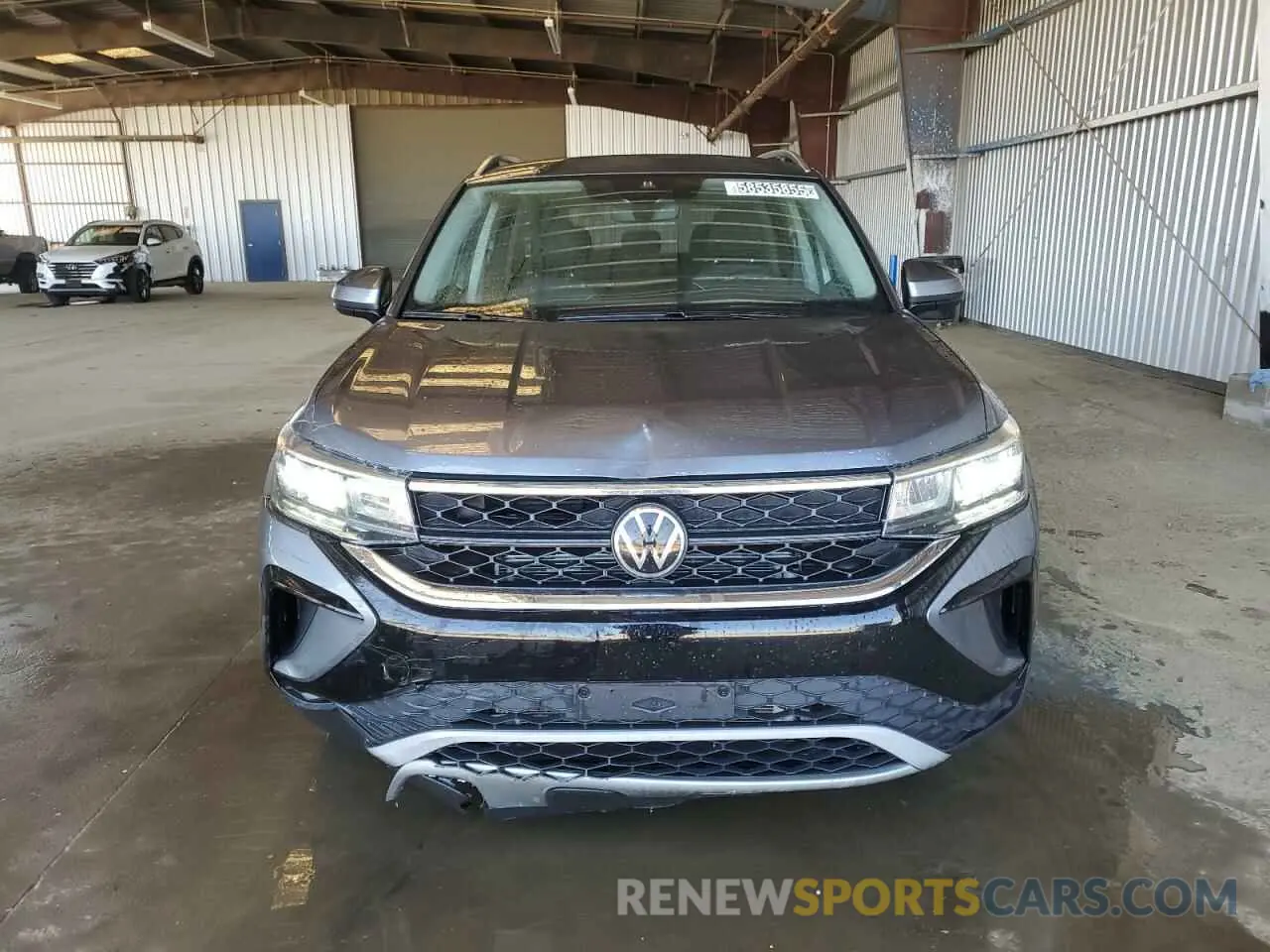 5 Photograph of a damaged car 3VVSX7B29RM048720 VOLKSWAGEN TAOS SE 2024