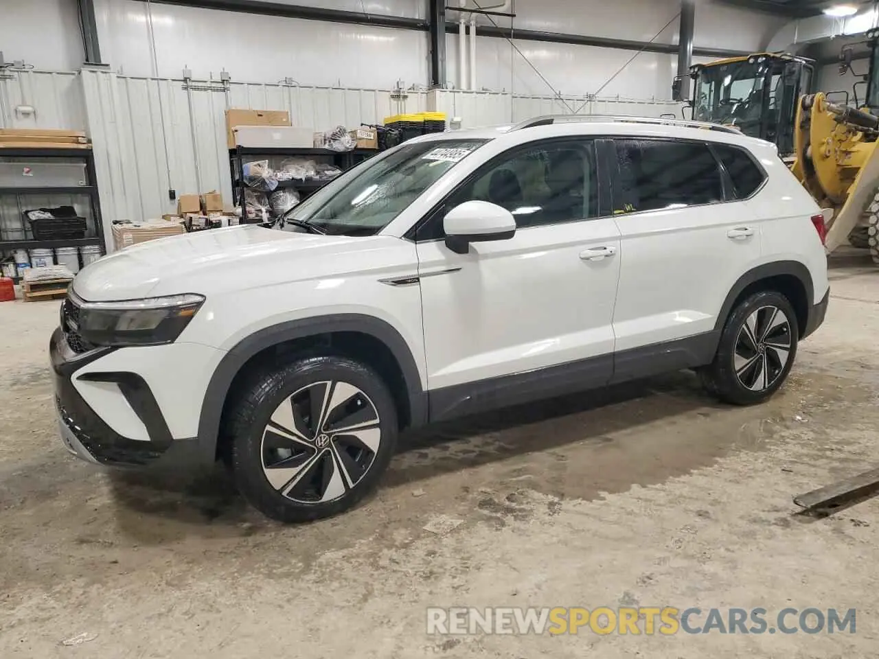 1 Photograph of a damaged car 3VVUX7B22RM075931 VOLKSWAGEN TAOS SE 2024