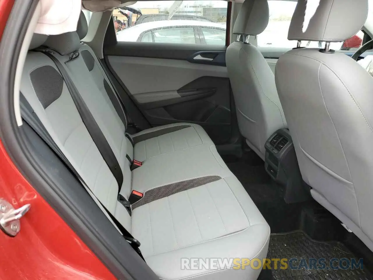 11 Photograph of a damaged car 3VVUX7B25RM025489 VOLKSWAGEN TAOS SE 2024