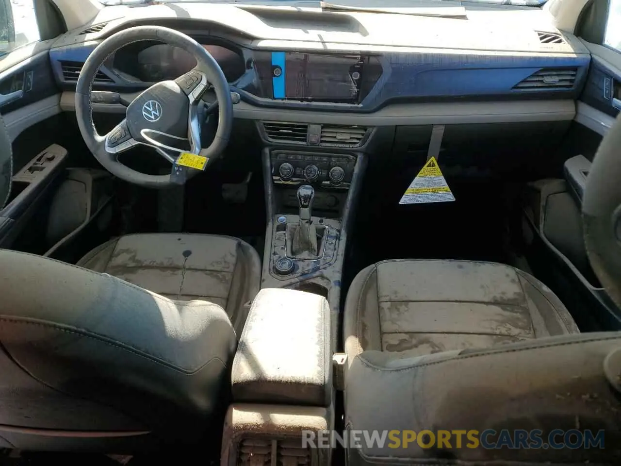 8 Photograph of a damaged car 3VVUX7B25RM102166 VOLKSWAGEN TAOS SE 2024