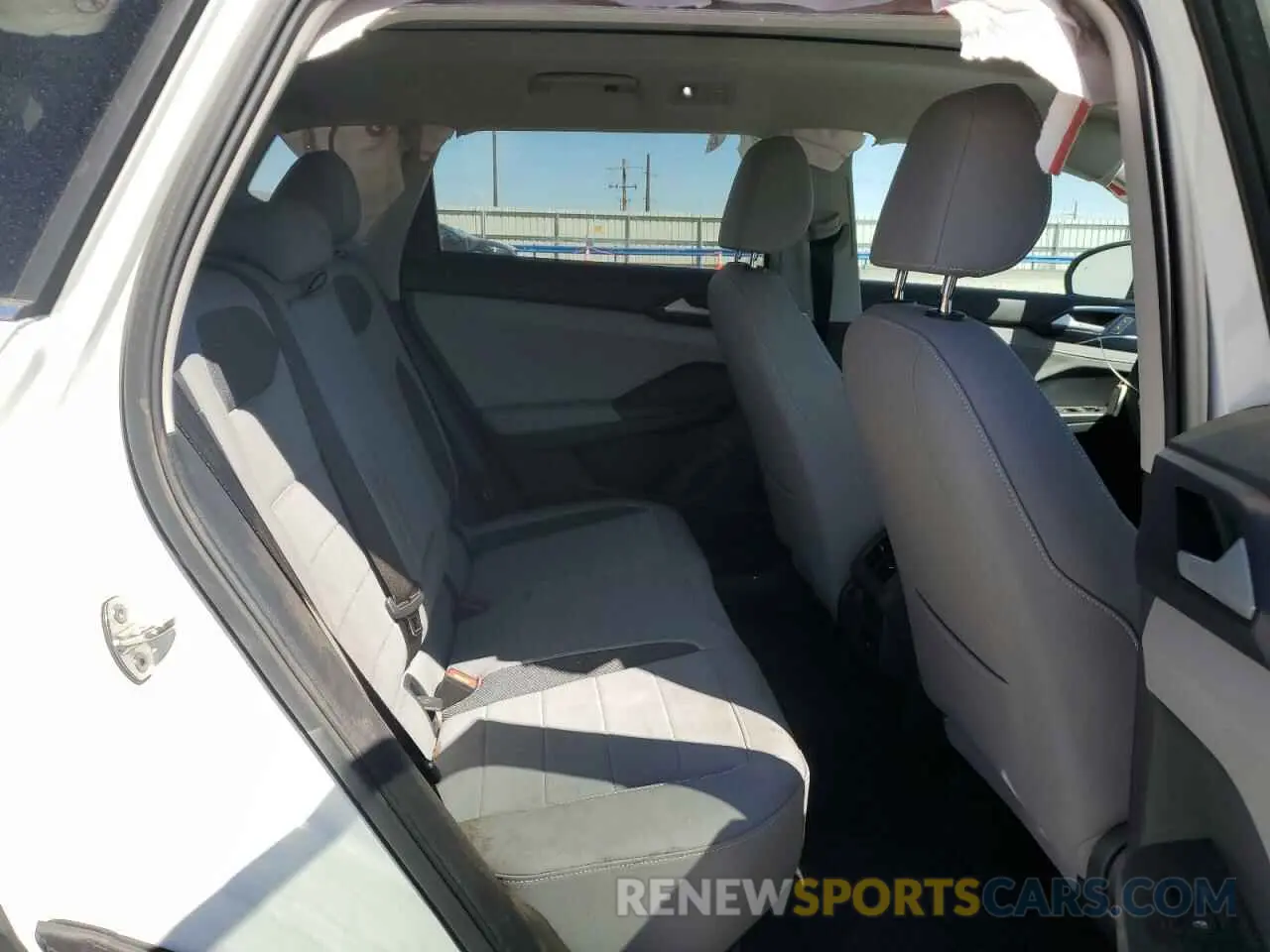 12 Photograph of a damaged car 3VVVX7B22RM047874 VOLKSWAGEN TAOS SE 2024