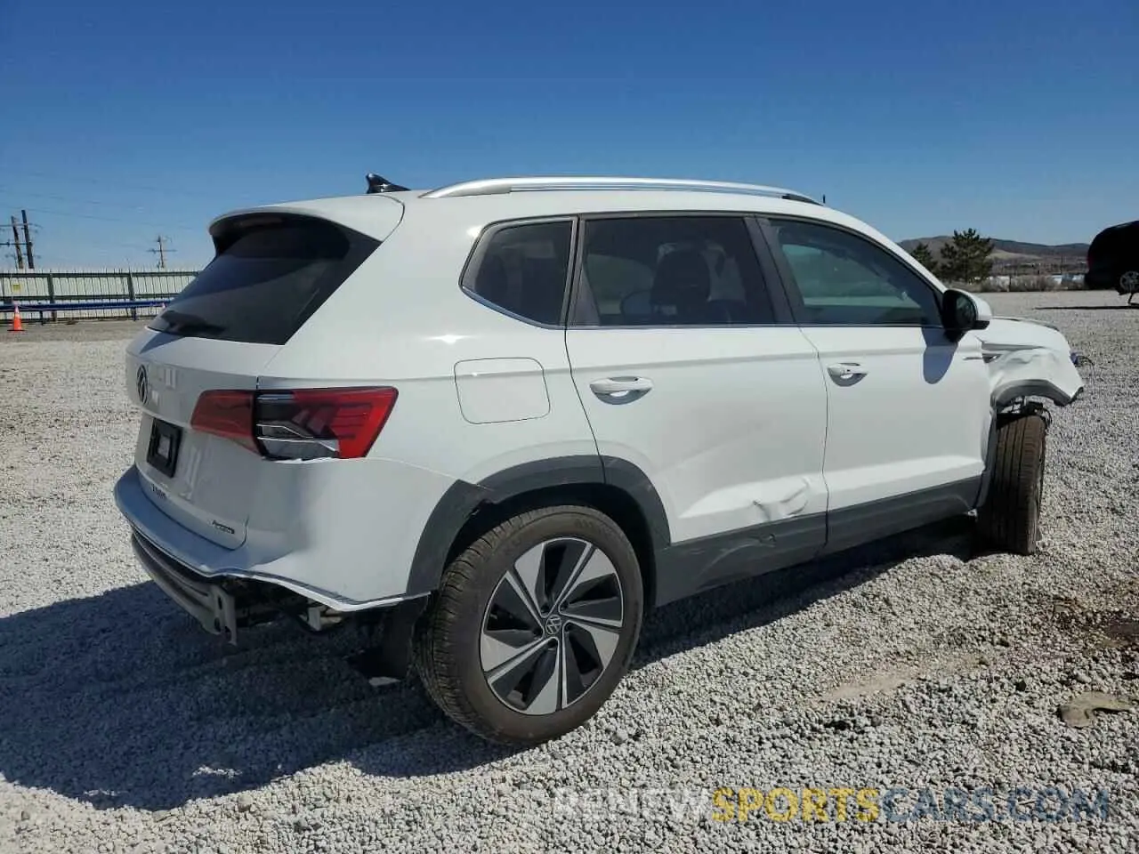 3 Photograph of a damaged car 3VVVX7B22RM047874 VOLKSWAGEN TAOS SE 2024