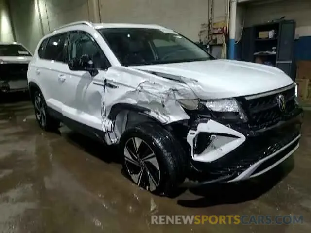 14 Photograph of a damaged car 3VVVX7B26RM118199 VOLKSWAGEN TAOS SE 2024