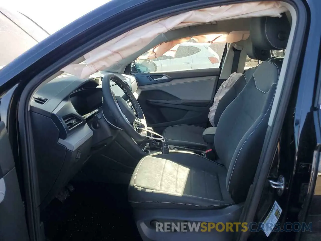 7 Photograph of a damaged car 3VVVX7B2XRM050831 VOLKSWAGEN TAOS SE 2024