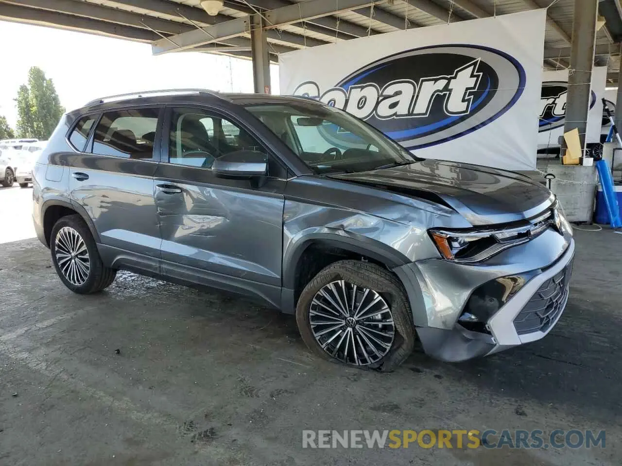 4 Photograph of a damaged car 3VVSC7B2XSM042362 VOLKSWAGEN TAOS SE 2025