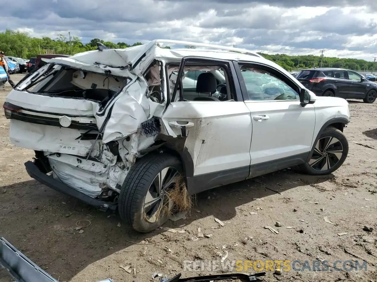 3 Photograph of a damaged car 3VVUC7B21SM031453 VOLKSWAGEN TAOS SE 2025