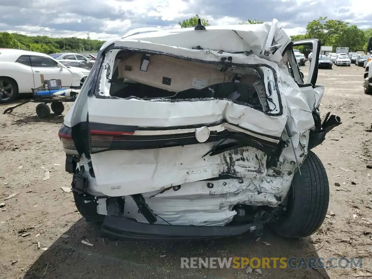 6 Photograph of a damaged car 3VVUC7B21SM031453 VOLKSWAGEN TAOS SE 2025