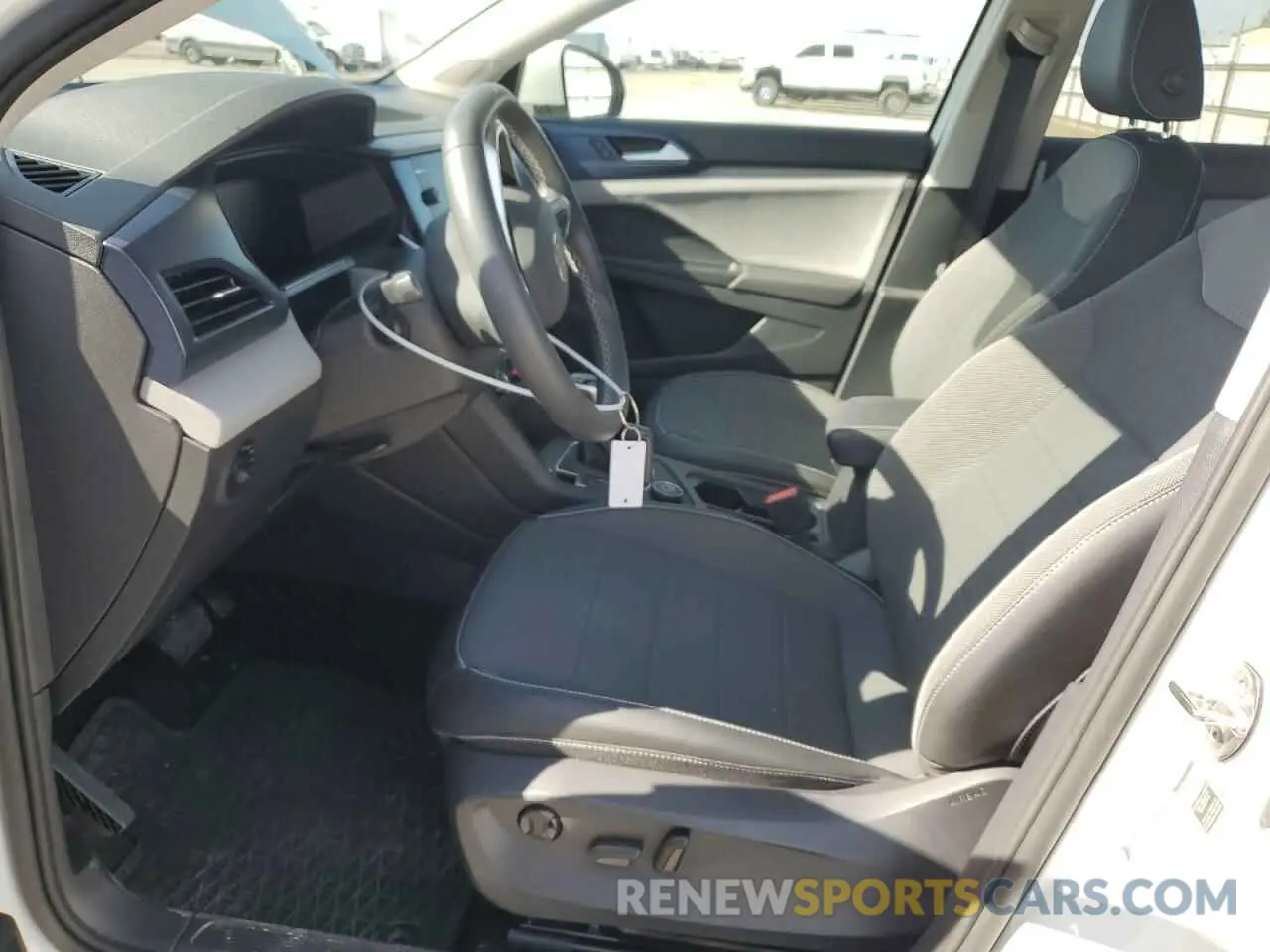 7 Photograph of a damaged car 3VVLX7B22NM082450 VOLKSWAGEN TAOS SE IQ 2022