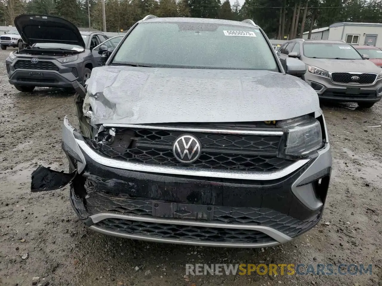 5 Photograph of a damaged car 3VVLX7B24NM067593 VOLKSWAGEN TAOS SE IQ 2022