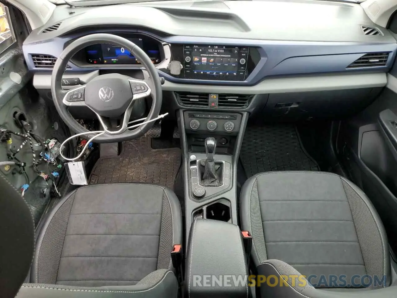 8 Photograph of a damaged car 3VVLX7B28NM041868 VOLKSWAGEN TAOS SE IQ 2022