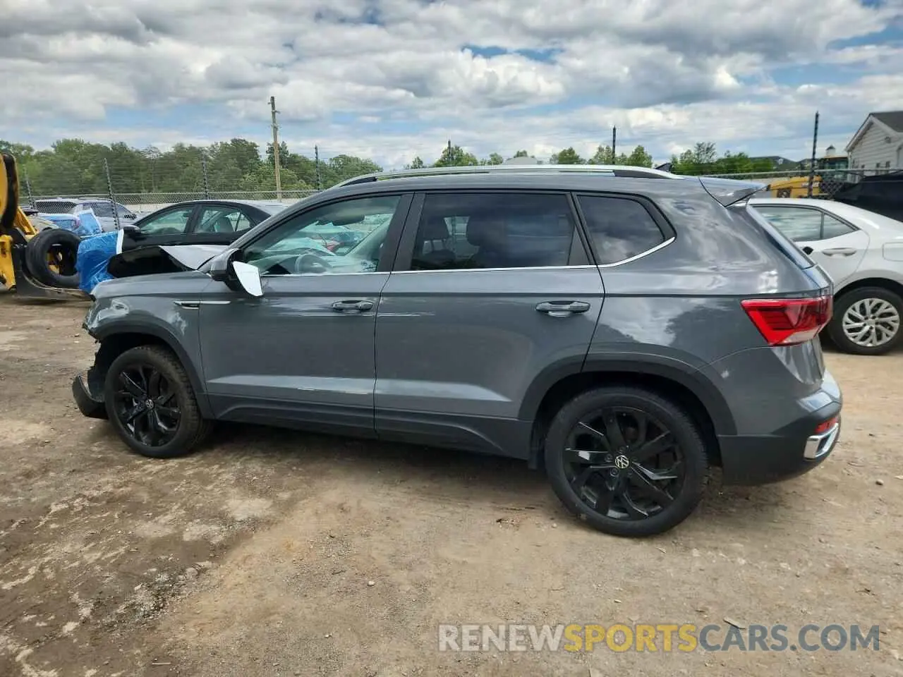 2 Photograph of a damaged car 3VV1X7B29NM002486 VOLKSWAGEN TAOS SEL 2022