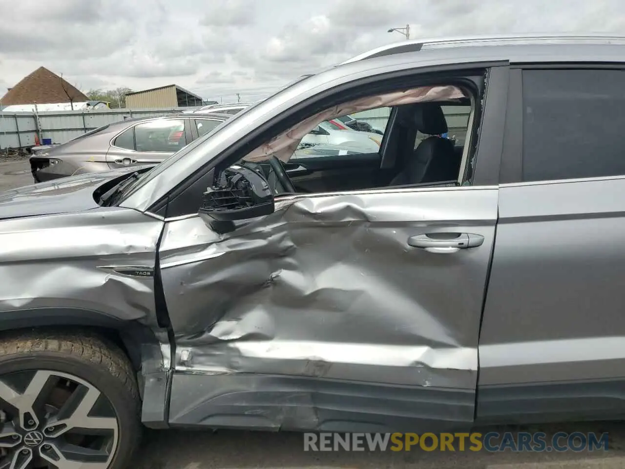 7 Photograph of a damaged car 3VV2X7B22NM061206 VOLKSWAGEN TAOS SEL 2022