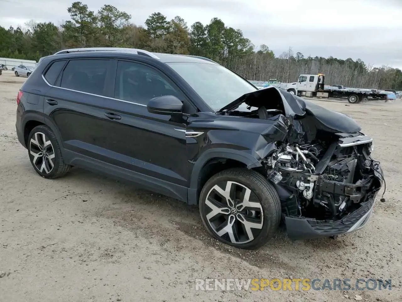 4 Photograph of a damaged car 3VV2X7B23PM344233 VOLKSWAGEN TAOS SEL 2023