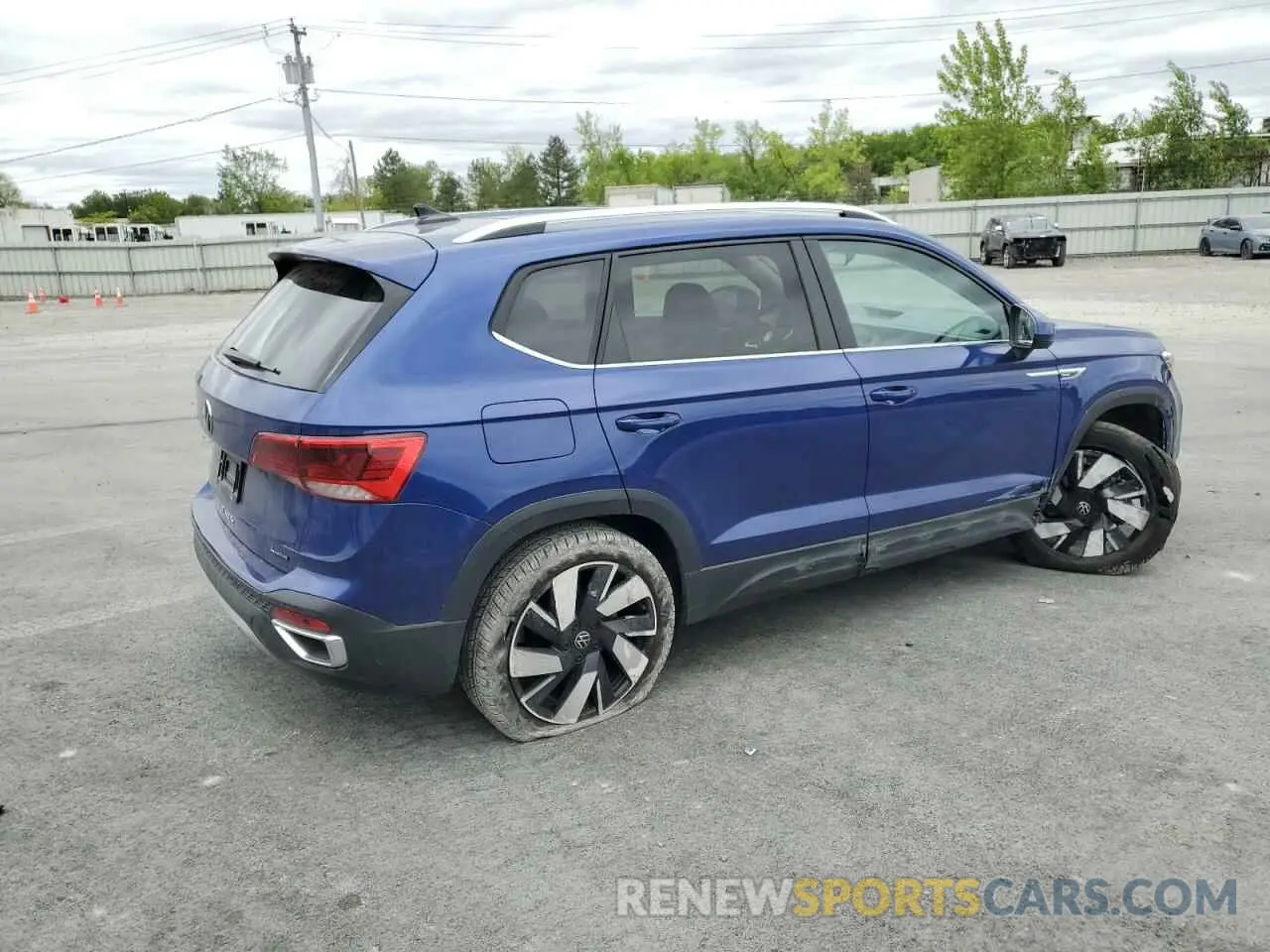 3 Photograph of a damaged car 3VV4X7B29RM118211 VOLKSWAGEN TAOS SEL 2024