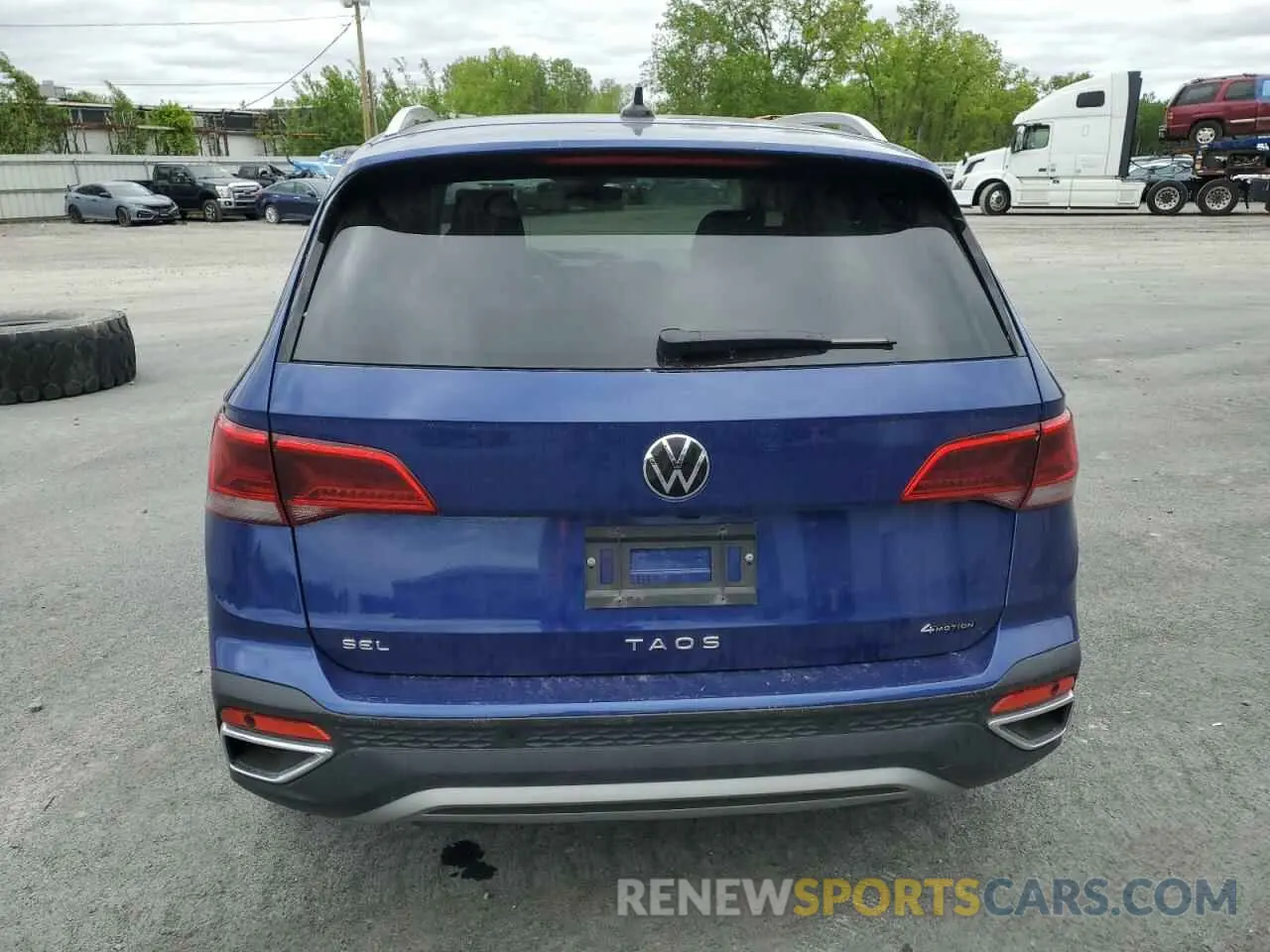 6 Photograph of a damaged car 3VV4X7B29RM118211 VOLKSWAGEN TAOS SEL 2024