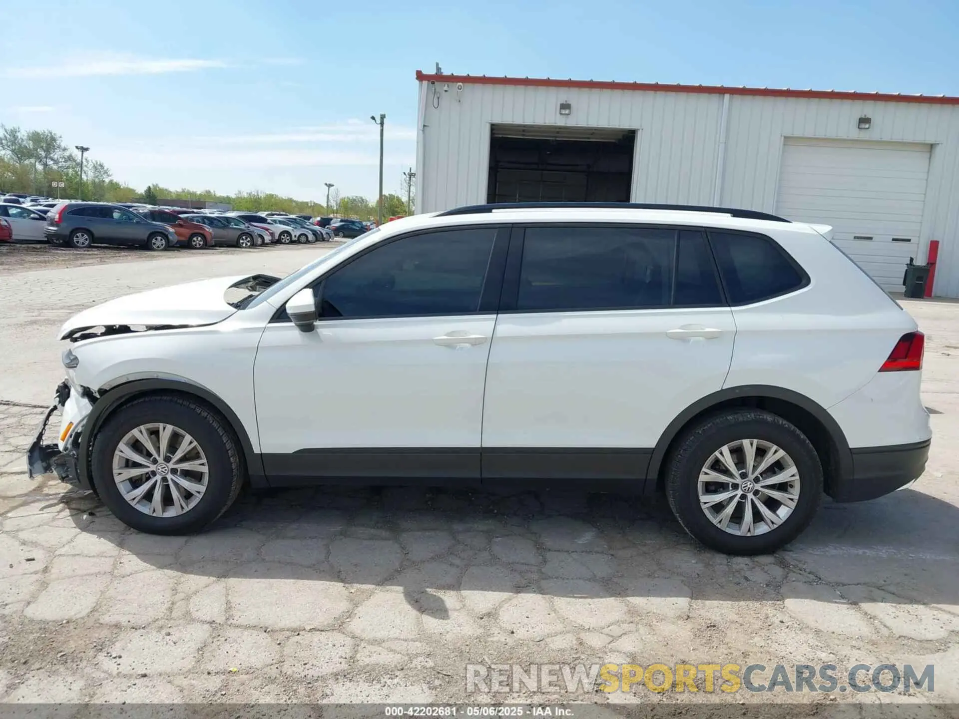 15 Photograph of a damaged car 3VV0B7AX0KM027036 VOLKSWAGEN TIGUAN 2019