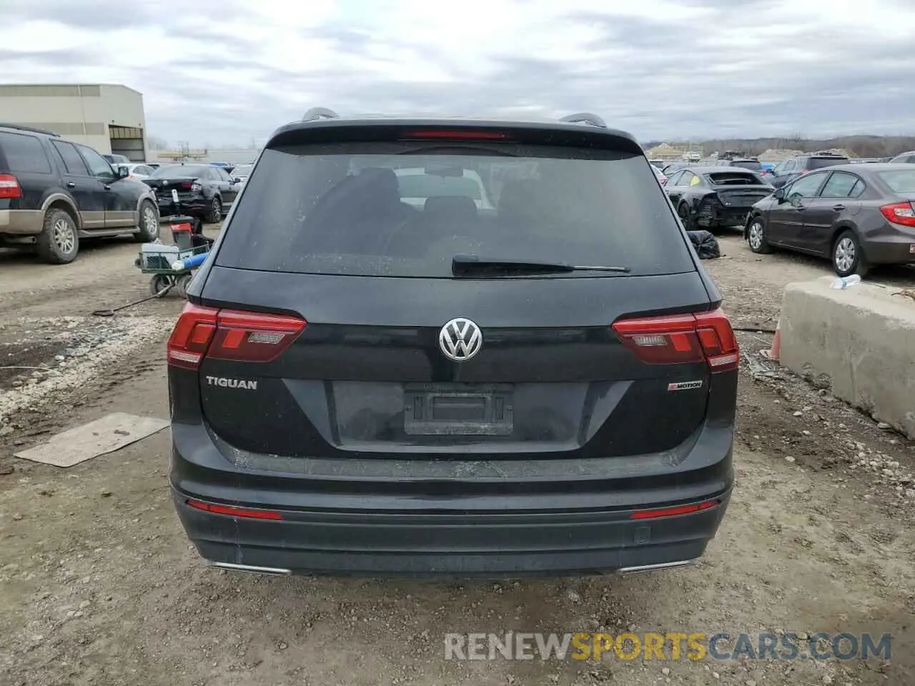 6 Photograph of a damaged car 3VV0B7AX0KM142154 VOLKSWAGEN TIGUAN 2019