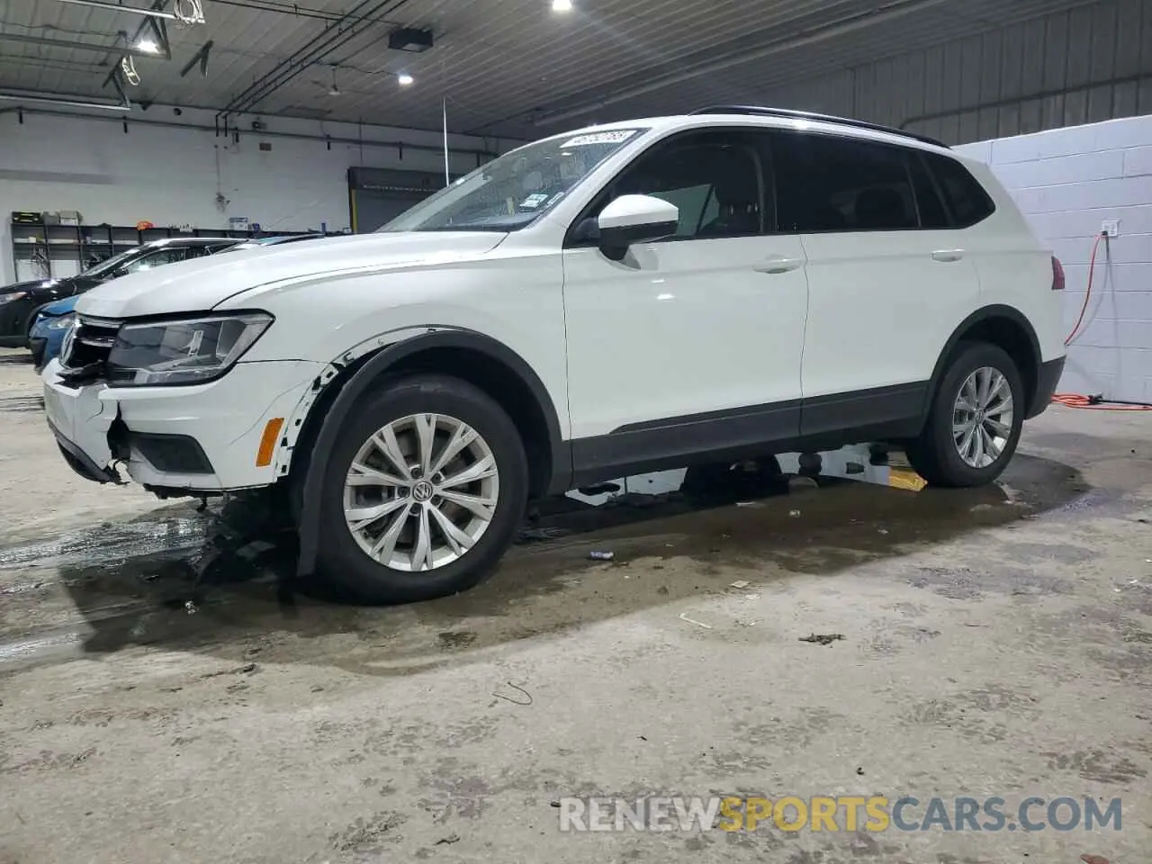 1 Photograph of a damaged car 3VV0B7AX0KM177700 VOLKSWAGEN TIGUAN 2019