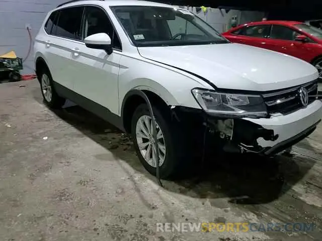 11 Photograph of a damaged car 3VV0B7AX0KM177700 VOLKSWAGEN TIGUAN 2019