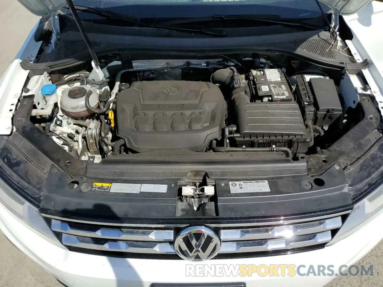 12 Photograph of a damaged car 3VV0B7AX0KM200859 VOLKSWAGEN TIGUAN 2019