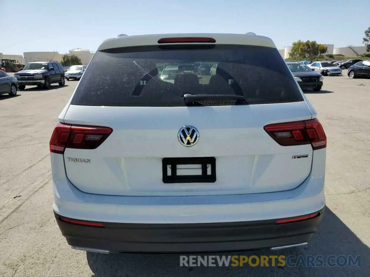 6 Photograph of a damaged car 3VV0B7AX0KM200859 VOLKSWAGEN TIGUAN 2019