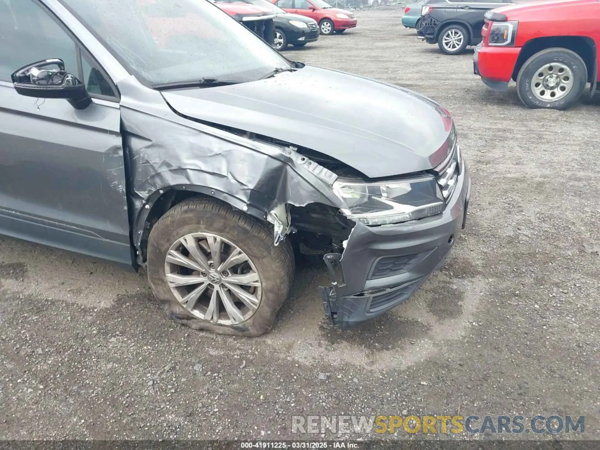 6 Photograph of a damaged car 3VV0B7AX1KM046808 VOLKSWAGEN TIGUAN 2019