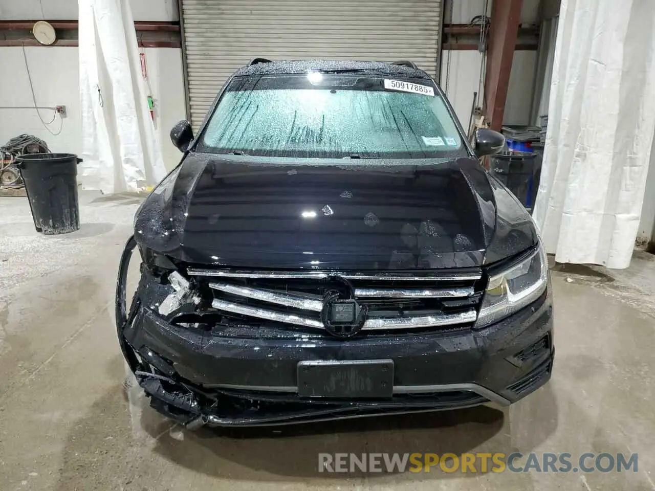 5 Photograph of a damaged car 3VV0B7AX2KM017480 VOLKSWAGEN TIGUAN 2019