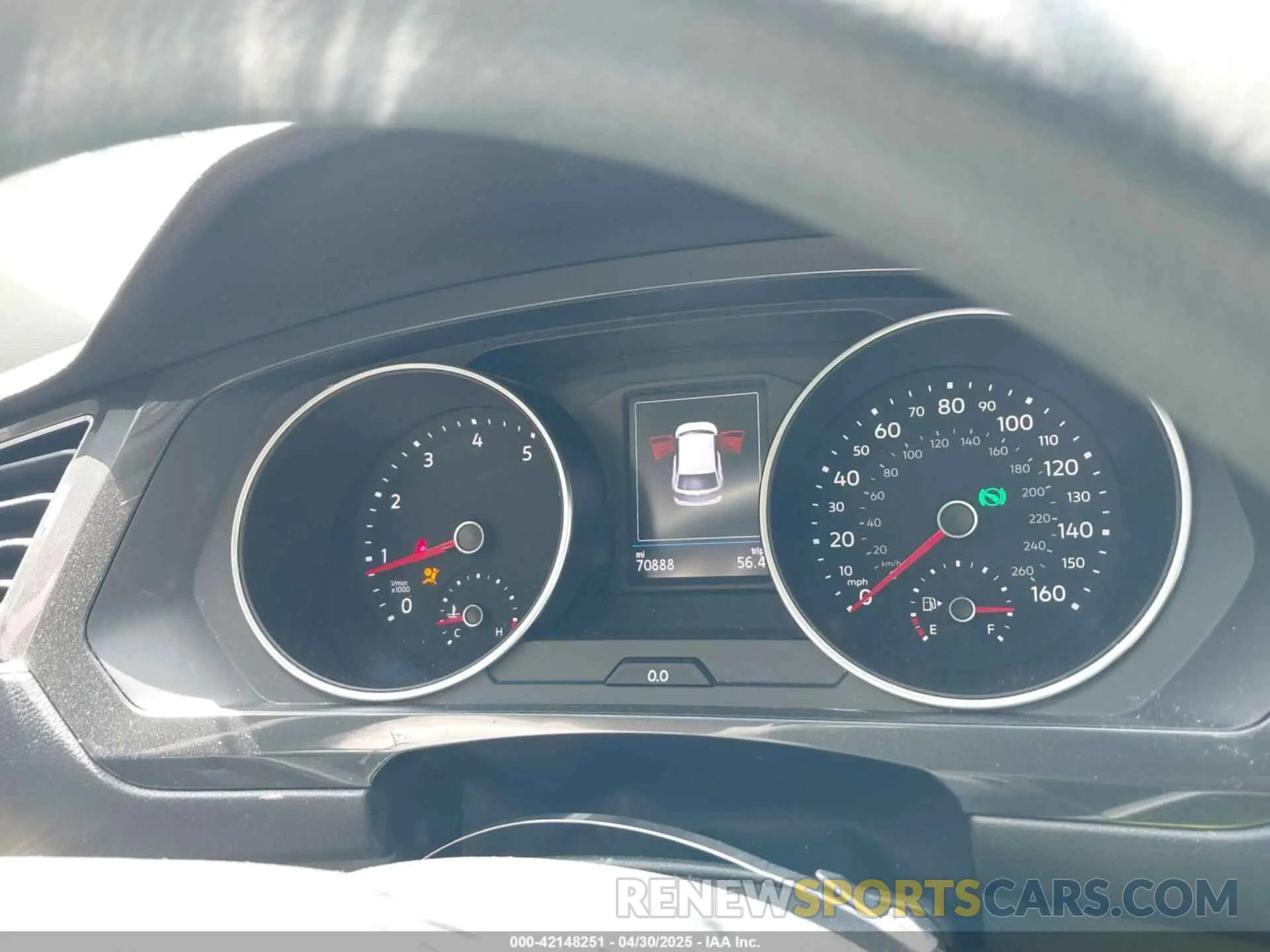 15 Photograph of a damaged car 3VV0B7AX2KM118969 VOLKSWAGEN TIGUAN 2019