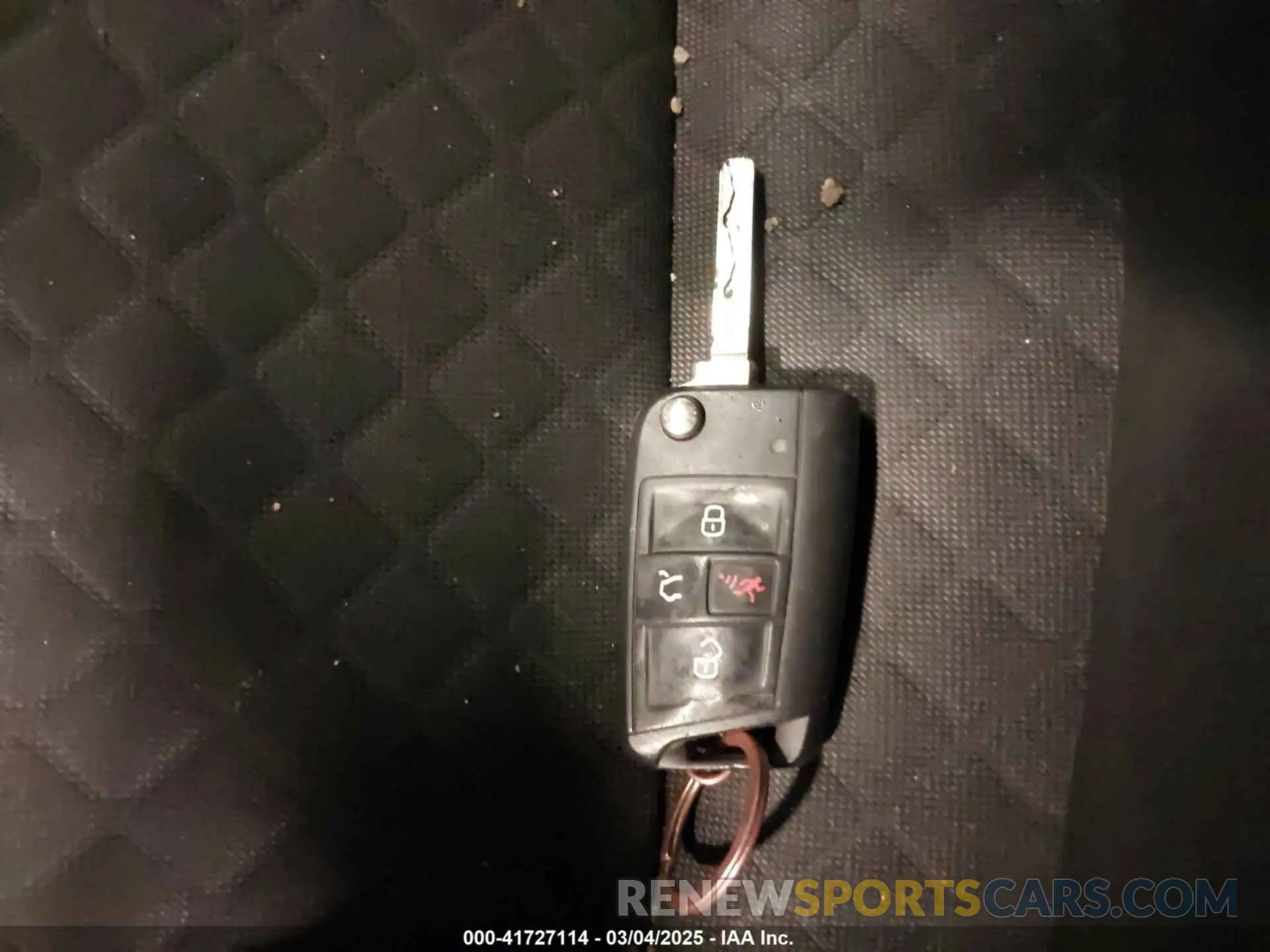 11 Photograph of a damaged car 3VV0B7AX3KM182311 VOLKSWAGEN TIGUAN 2019