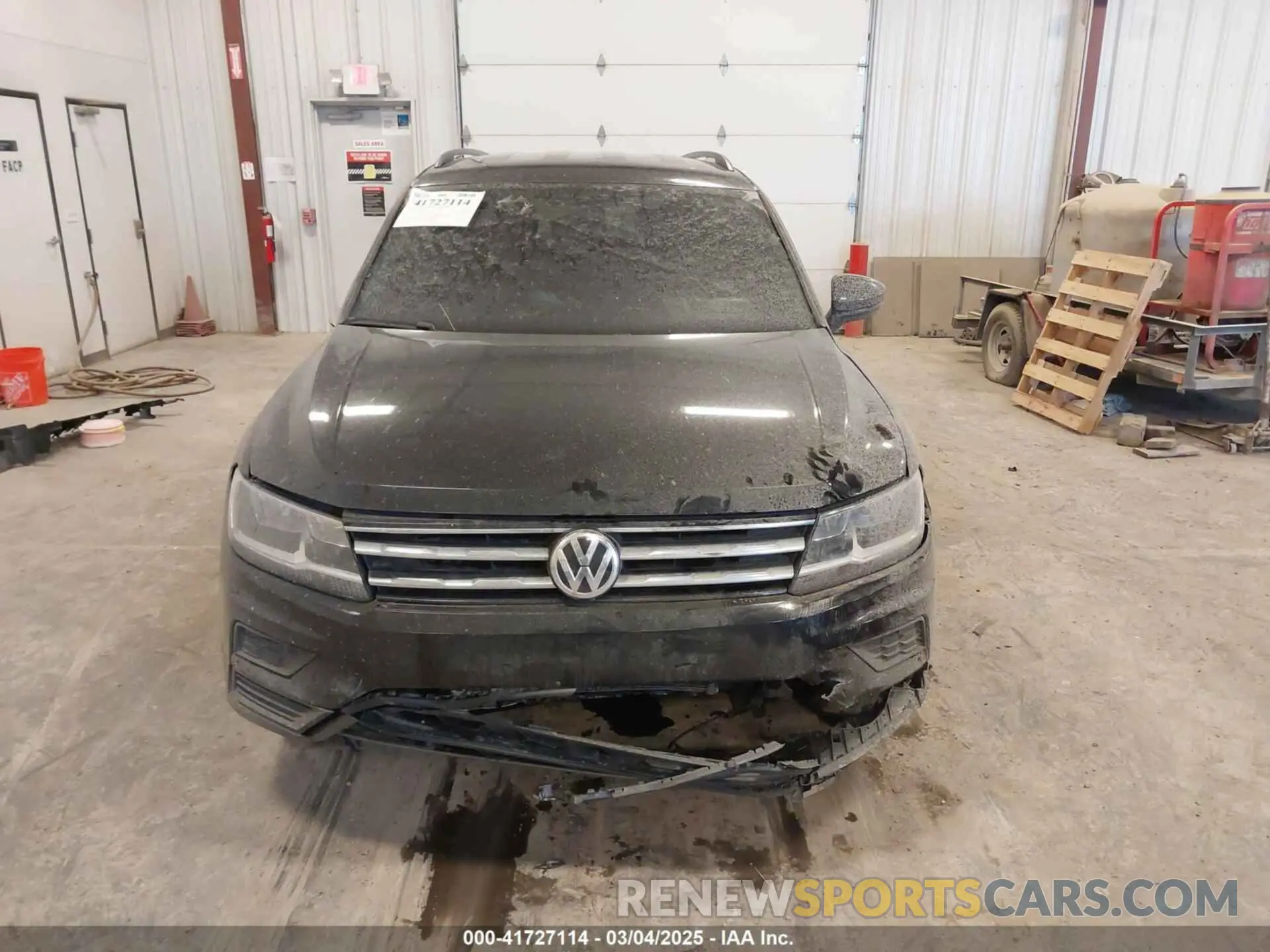 12 Photograph of a damaged car 3VV0B7AX3KM182311 VOLKSWAGEN TIGUAN 2019