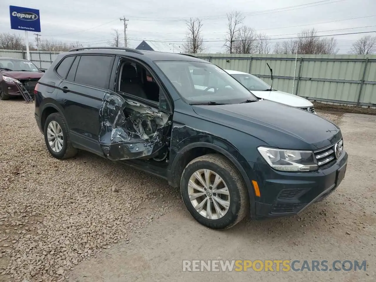 4 Photograph of a damaged car 3VV0B7AX5KM162349 VOLKSWAGEN TIGUAN 2019