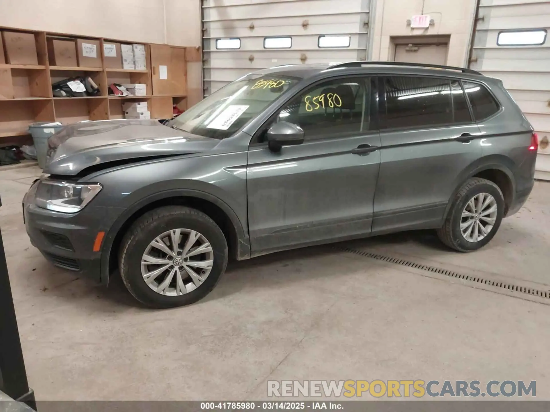 2 Photograph of a damaged car 3VV0B7AX5KM180611 VOLKSWAGEN TIGUAN 2019