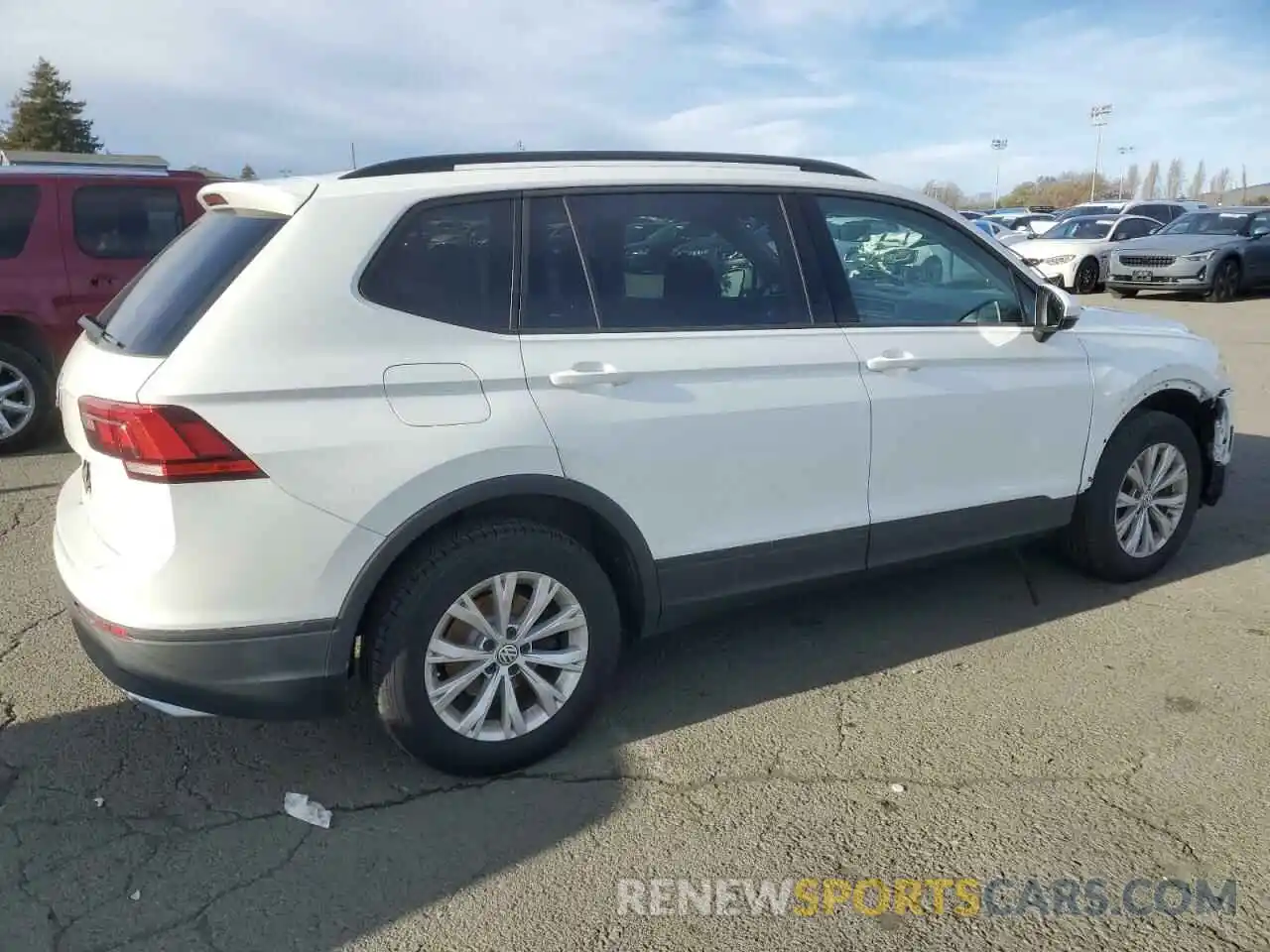 3 Photograph of a damaged car 3VV0B7AX7KM055139 VOLKSWAGEN TIGUAN 2019