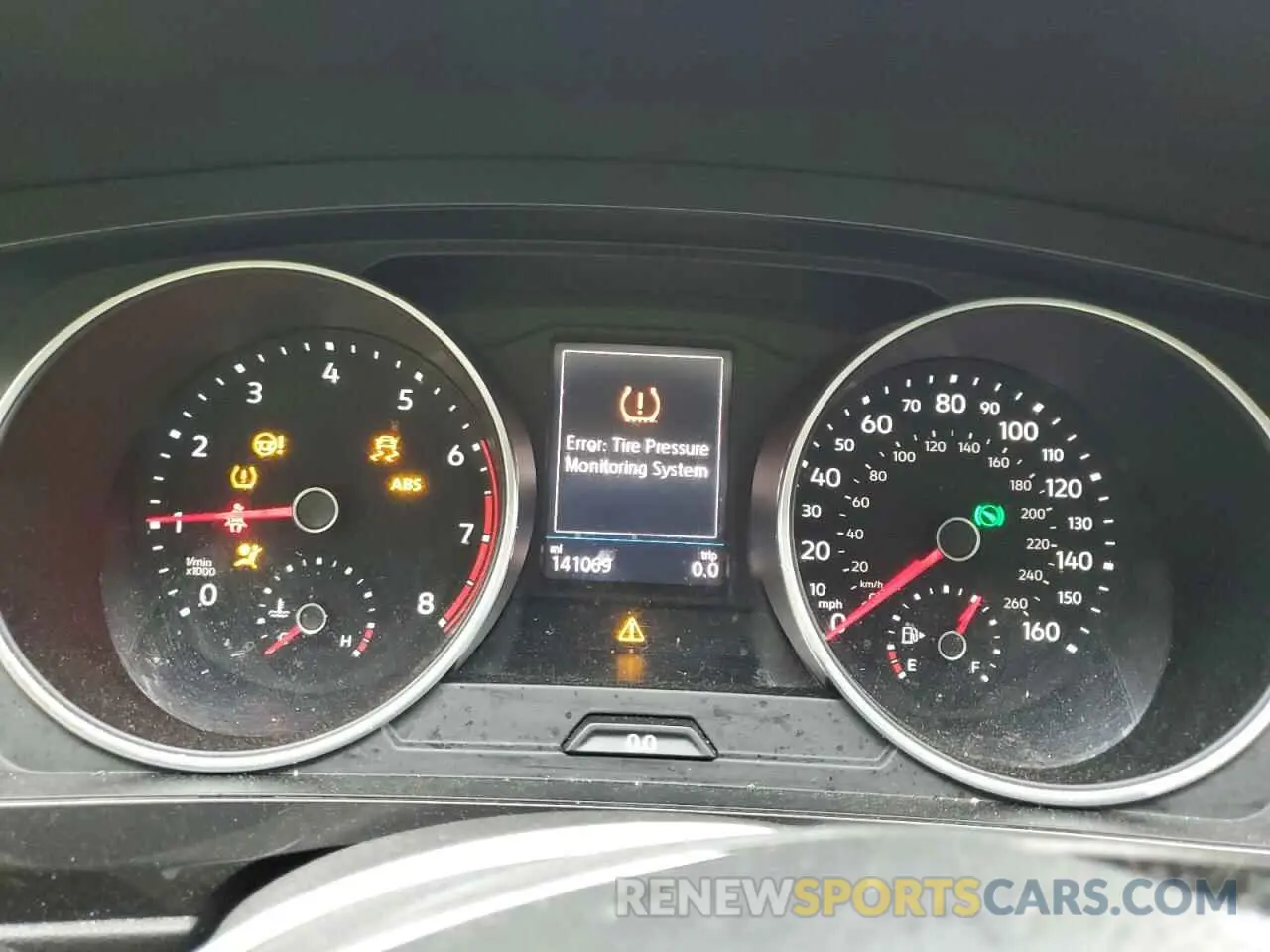 9 Photograph of a damaged car 3VV0B7AX7KM067047 VOLKSWAGEN TIGUAN 2019